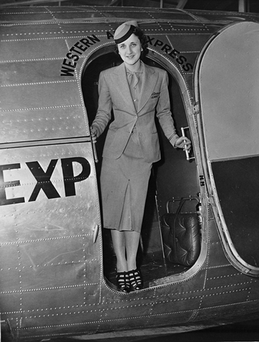 wal_flight_attendant_dc-3_1940